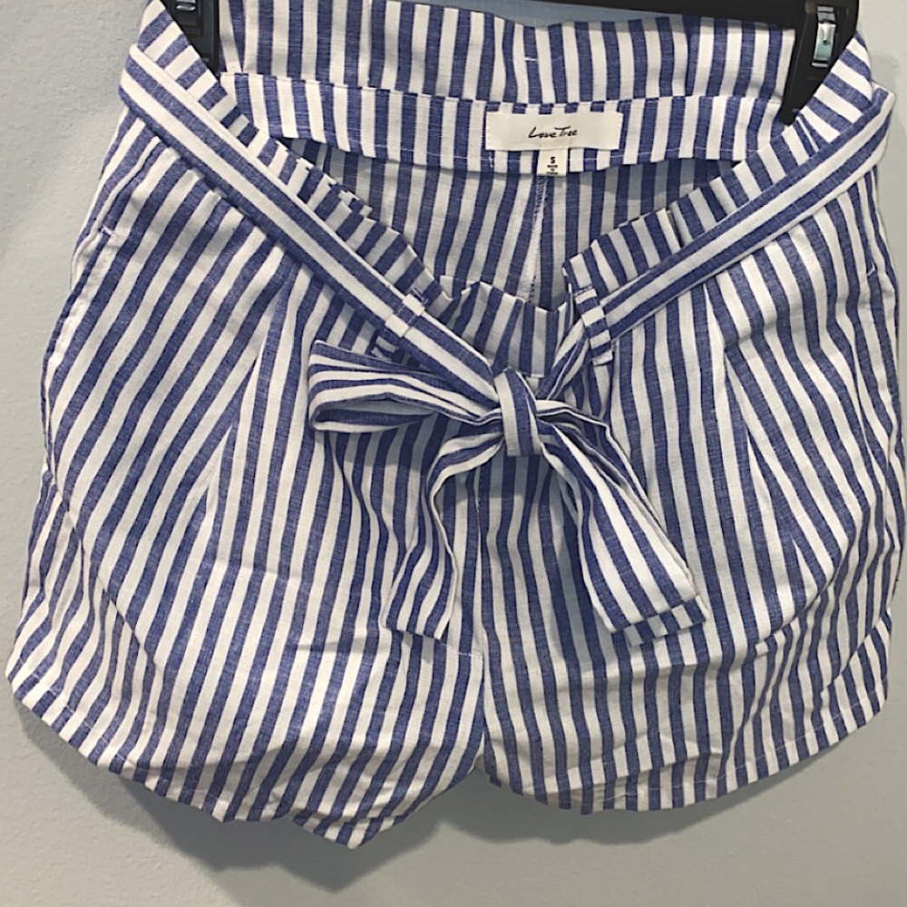 Stripped Shorts